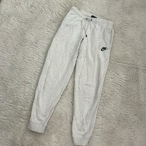 Size Small woman’s small sweatpants